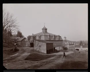 Die Ställe des Edwin Gould Anwesens in Rhinecliffe oder Rhinebeck, 1893-94
